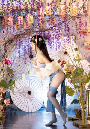 赤裸特工片段餐桌_BD英语在线视频播放