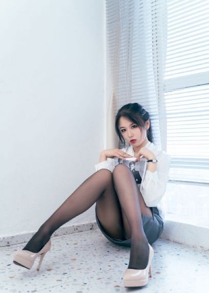 少妇毛茸茸美白美体pics_高清电影在线看
